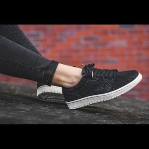 Air Jordan 1 low, “Black Python”. Size 9